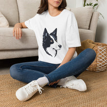 Cargar imagen en el visor de la galería, Border Collie Portrait T-Shirt — Cute Black &amp; White Dog Graphic Tee
